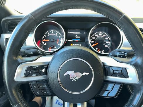 Used 2018 Ford Mustang Premium image 16