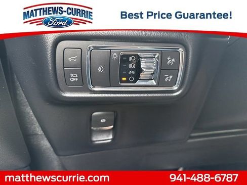 Used 2022 Lincoln Nautilus Reserve w/ Equipment Group 202A image 27