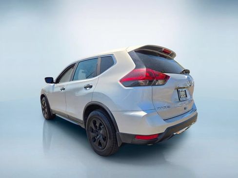 Used 2018 Nissan Rogue S FWD image 6