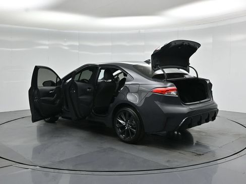 Used 2026 Toyota Corolla SE FWD image 29