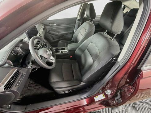 Used 2025 Nissan Altima 2.5 SV w/ SV Premium Package FWD image 18