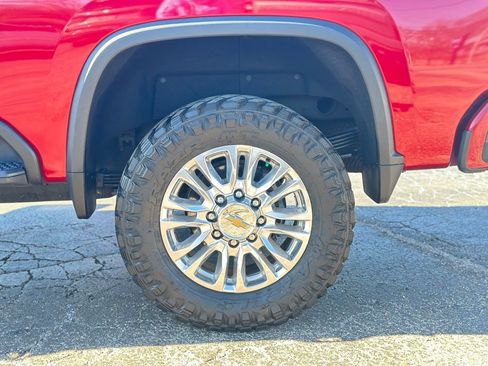 Used 2021 Chevrolet Silverado 2500 High Country w/ Z71 Off-Road Package image 30