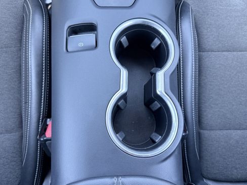 Used 2024 Ford Mustang Convertible image 52