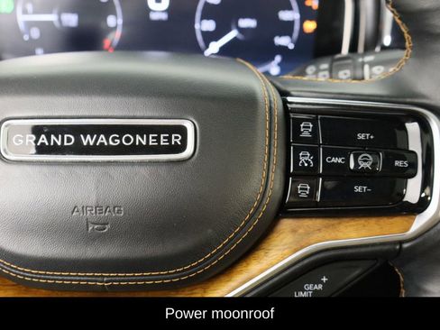 Used 2022 Jeep Grand Wagoneer Series III w/ Rear Seat Video Group 1 image 10