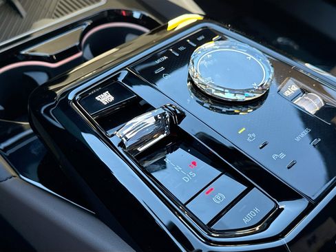 New 2026 BMW 530i w/ Executive Package image 30