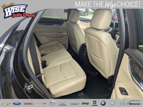 Used 2018 Cadillac XT5 AWD w/ LPO, Wheel Lock Package image 19