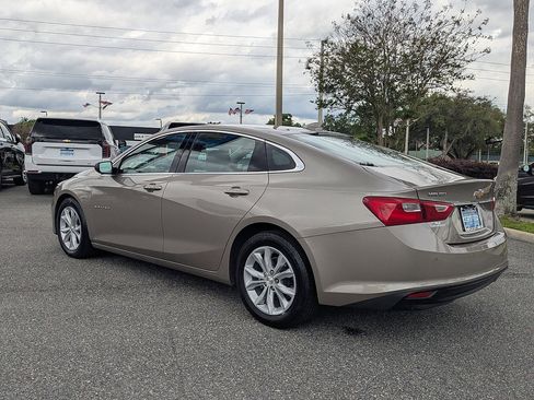 Used 2025 Chevrolet Malibu LT FWD image 5