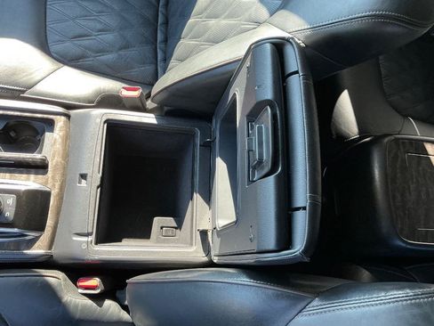 Used 2023 Nissan Armada Platinum w/ Captain's Chairs Package RWD image 22