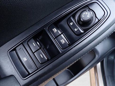 Used 2023 Subaru Forester Premium AWD/4WD image 13