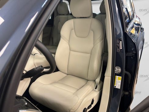 Used 2025 Volvo XC90 B6 Plus w/ Protection Package Premier AWD/4WD image 38