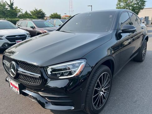 Used 2022 Mercedes-Benz GLC 300 4MATIC Coupe image 4