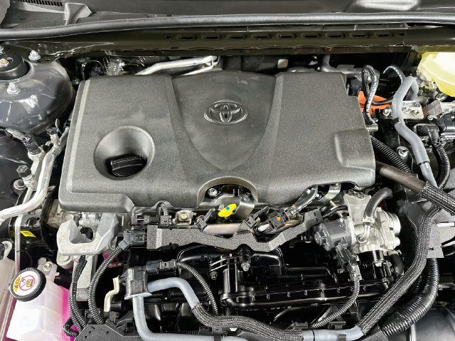 Used 2025 Toyota Camry XSE AWD/4WD image 34