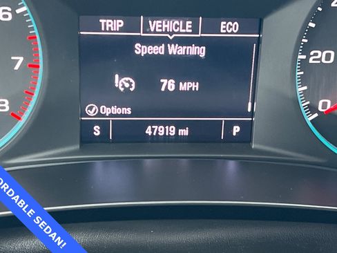 Used 2022 Chevrolet Malibu LT image 25