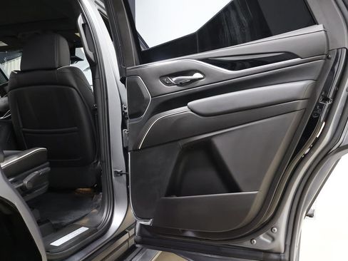 Used 2023 Cadillac Escalade Premium Luxury image 50