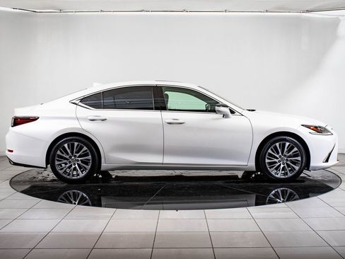 Certified 2019 Lexus ES 350 w/ Accessory Package 2 image 6