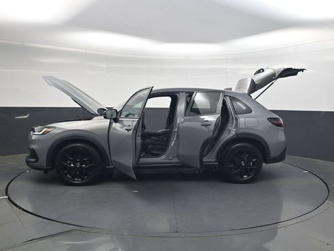 Used 2024 Honda HR-V Sport image 39