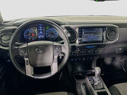 Used 2023 Toyota Tacoma TRD Off-Road w/ Technology Package AWD/4WD image 23