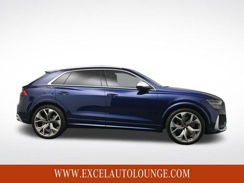 Used 2022 Audi RS Q8 w/ Luxury Package image 6
