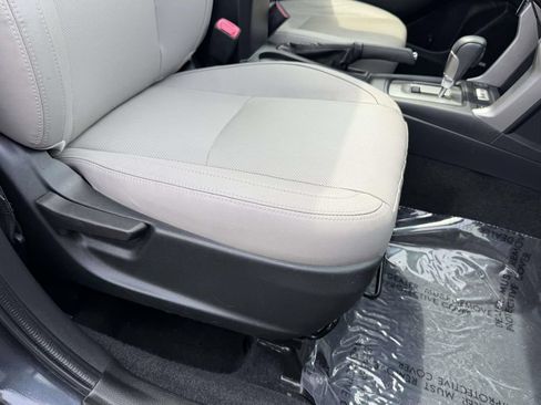 Used 2018 Subaru Forester 2.5i Limited AWD/4WD image 11