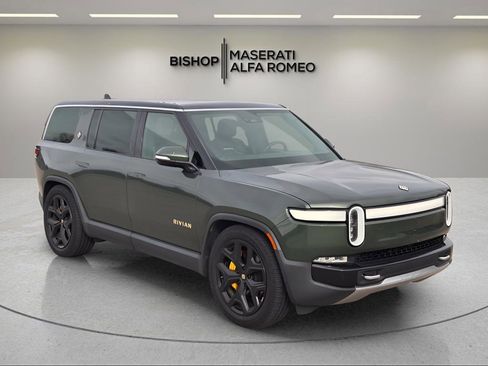 Used 2023 Rivian R1S Adventure image 2