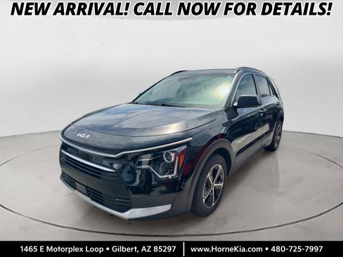 Used 2023 Kia Niro EX FWD image 1