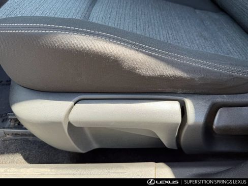 Used 2021 Nissan Rogue S FWD image 21