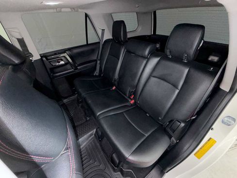 Used 2020 Toyota 4Runner TRD Off-Road Premium w/ Moonroof Package AWD/4WD image 24