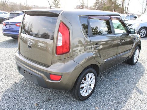 Used 2012 Kia Soul + FWD image 7