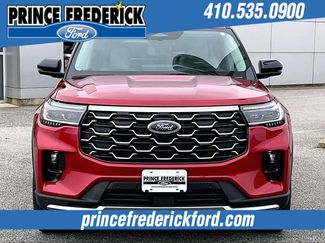 Used 2025 Ford Explorer Platinum w/ Ultimate Package video 2