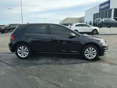 Used 2019 Volkswagen Golf SE