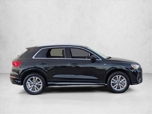 Certified 2025 Audi Q3 2.0T Premium w/ Convenience Package image 4