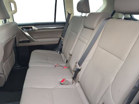 Used 2021 Lexus GX 460 Premium w/ Premium Package AWD/4WD image 13