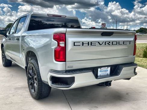 Used 2022 Chevrolet Silverado 1500 Custom w/ LPO, Dark Essentials Package RWD image 5