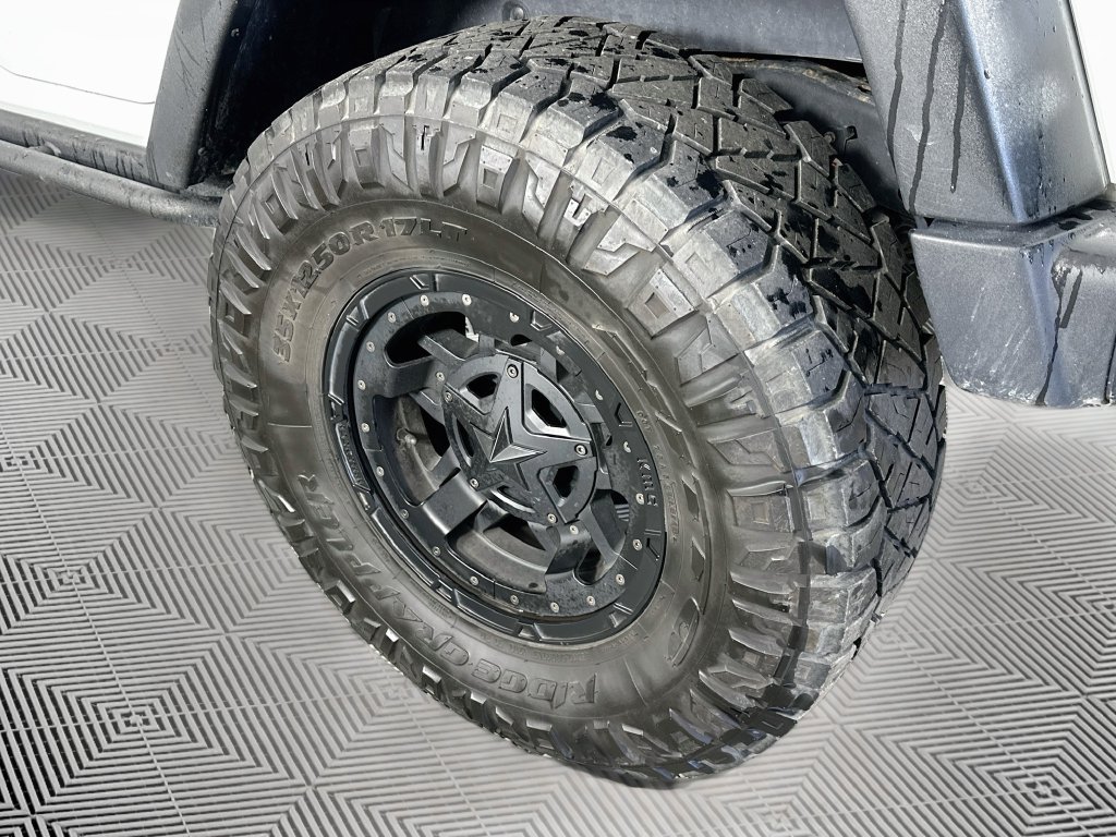 Certified 2017 Jeep Wrangler Unlimited Rubicon AWD/4WD image 34