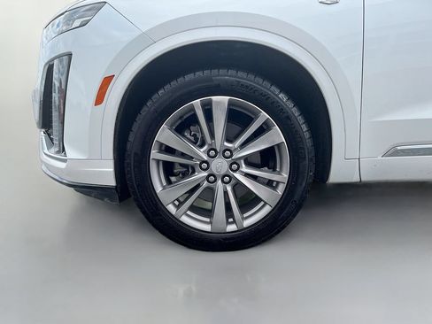 Used 2024 Cadillac XT6 Premium Luxury AWD/4WD image 34