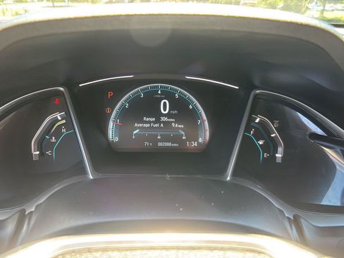Used 2017 Honda Civic EX image 3