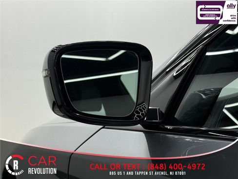 Used 2018 BMW 530e xDrive w/ M Sport Package 2 AWD/4WD image 48