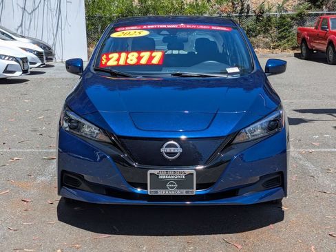Used 2025 Nissan Leaf S FWD image 3