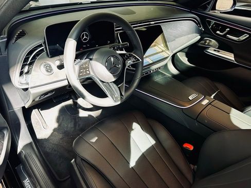 New 2026 Mercedes-Benz E 450 4MATIC Sedan image 4