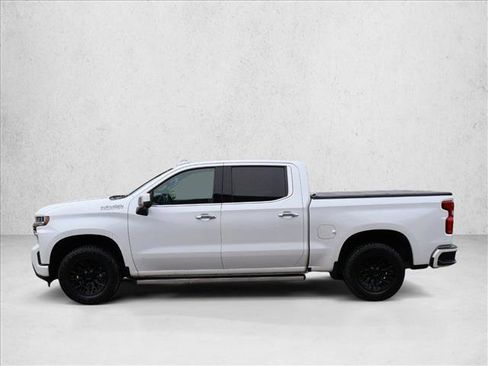 Used 2019 Chevrolet Silverado 1500 High Country w/ Technology Package AWD/4WD image 9