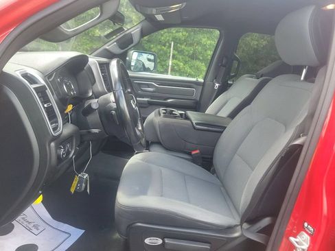 Used 2022 RAM 1500 Big Horn AWD/4WD image 6
