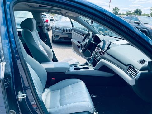 Used 2018 Honda Accord EX image 22