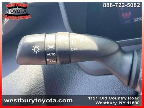 Used 2024 Toyota Tundra Limited AWD/4WD image 26