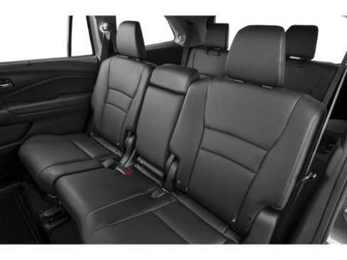 Used 2018 Honda Pilot Touring image 13