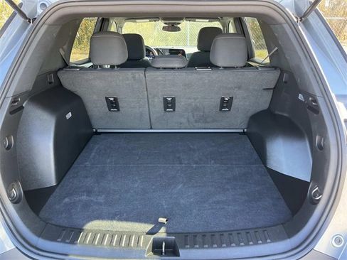 Used 2025 Chevrolet Equinox LT image 19