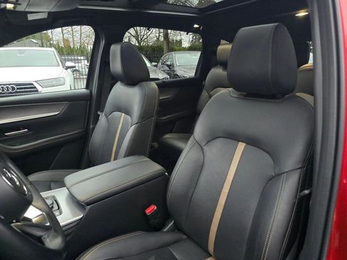 Certified 2024 MAZDA CX-90 Plug-In Hybrid w/ Premium Plus image 23