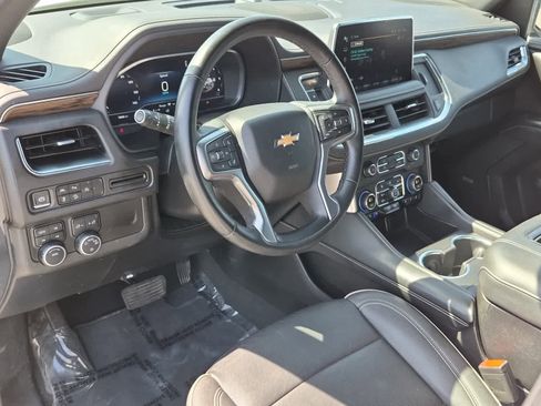 Used 2023 Chevrolet Suburban Premier AWD/4WD image 15