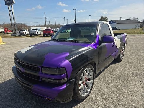 Used 2000 Chevrolet Silverado 1500 LS image 2