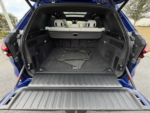 Used 2024 BMW X5 M60i image 25
