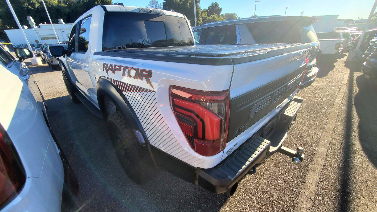 Used 2025 Ford F150 Raptor AWD/4WD image 8